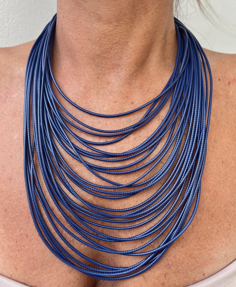 COLLAR MULTICAPAS HILO