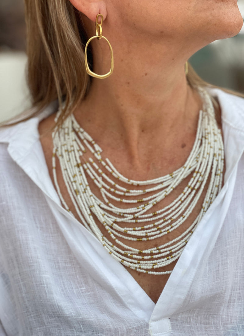 COLLAR MULTICAPAS MOSTACILLAS BLANCO C/DORADO
