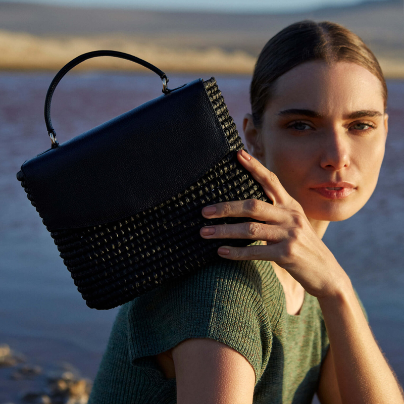 BOLSO DE PAJA CIARA BLACK