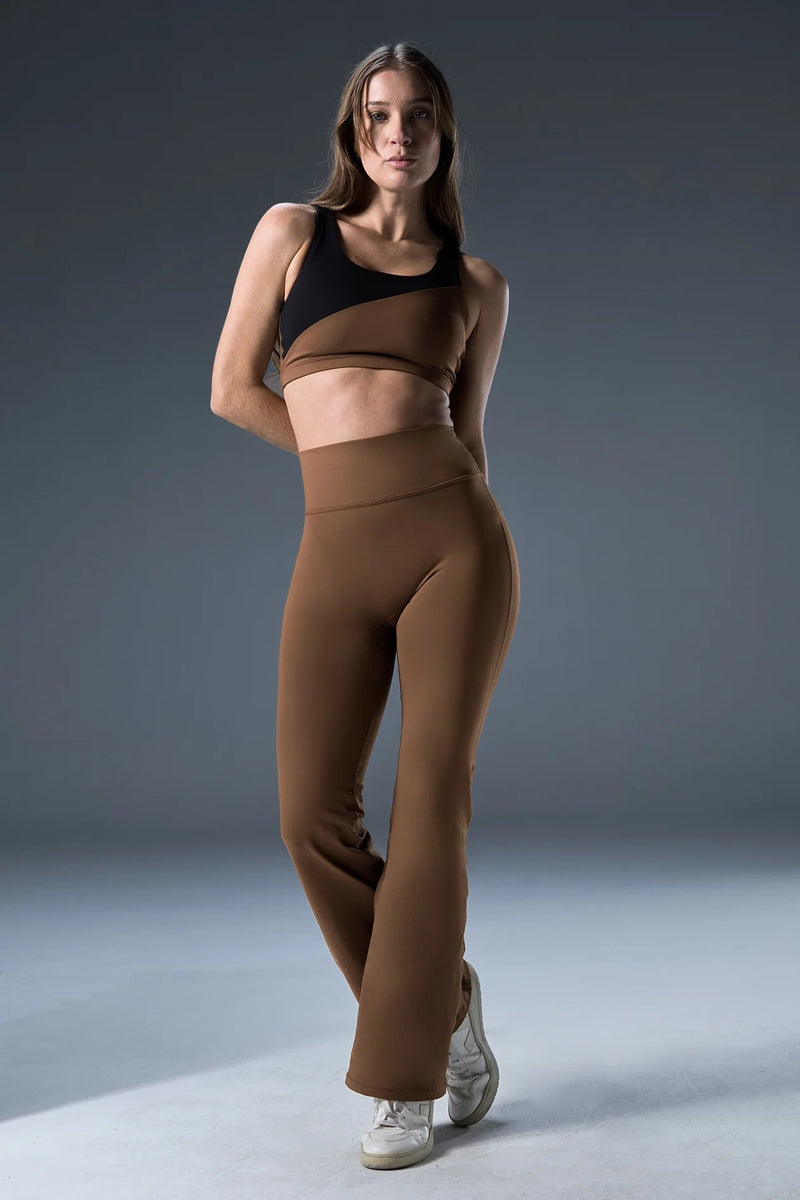 Pantalón Flare Cintura Alta Impact Moébe Mujer