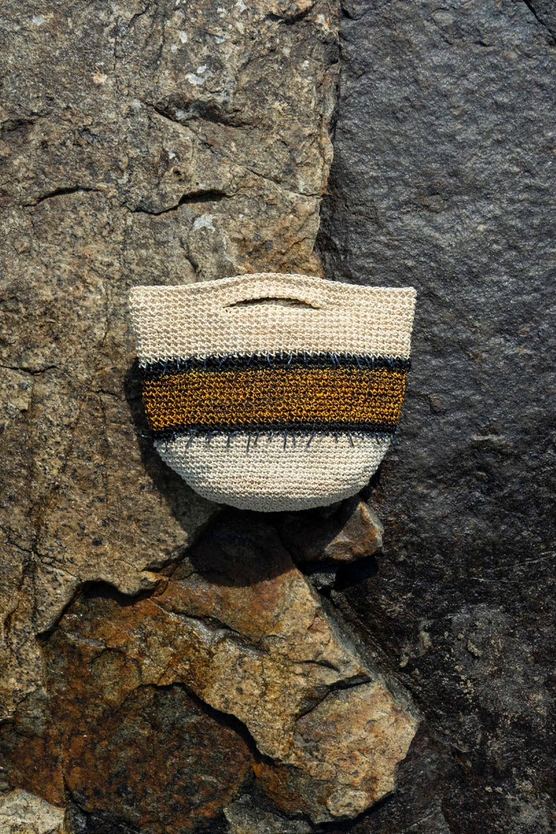Cartera Tejida de Mano Geo Cobre
