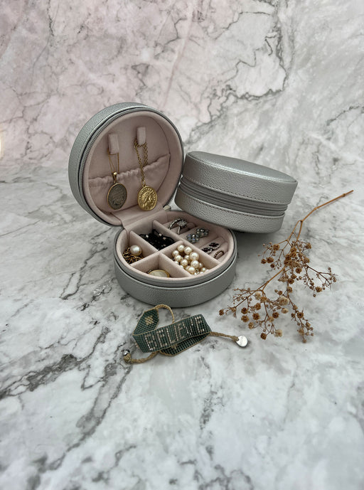 Joyero abierto color plateado