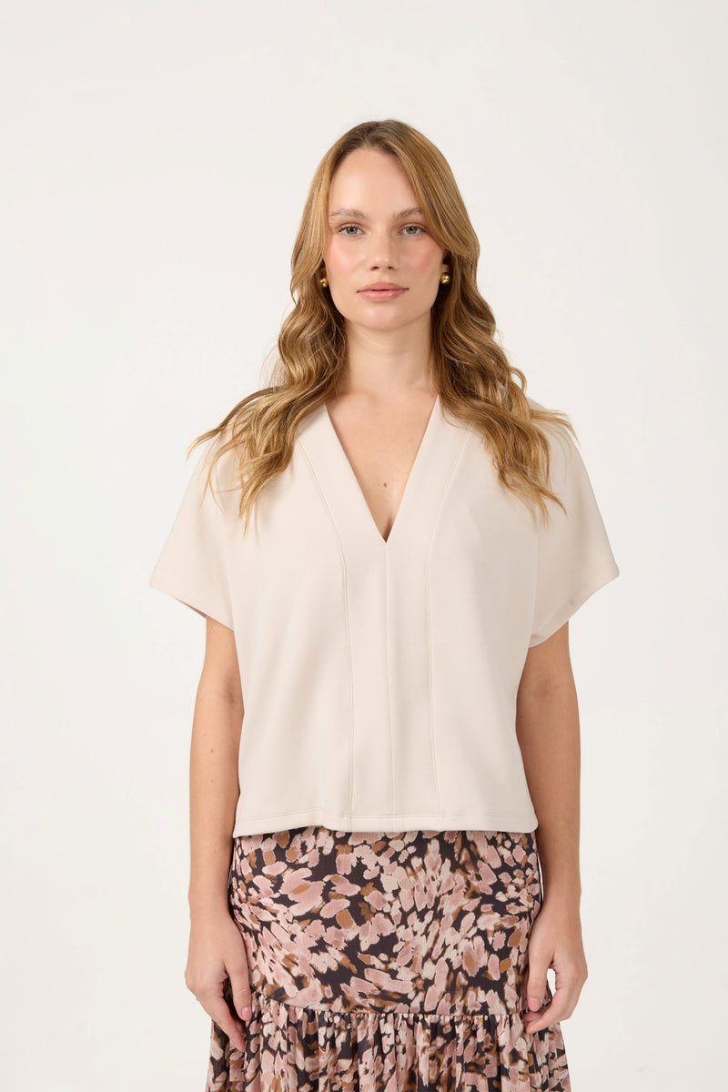 V Cape Top