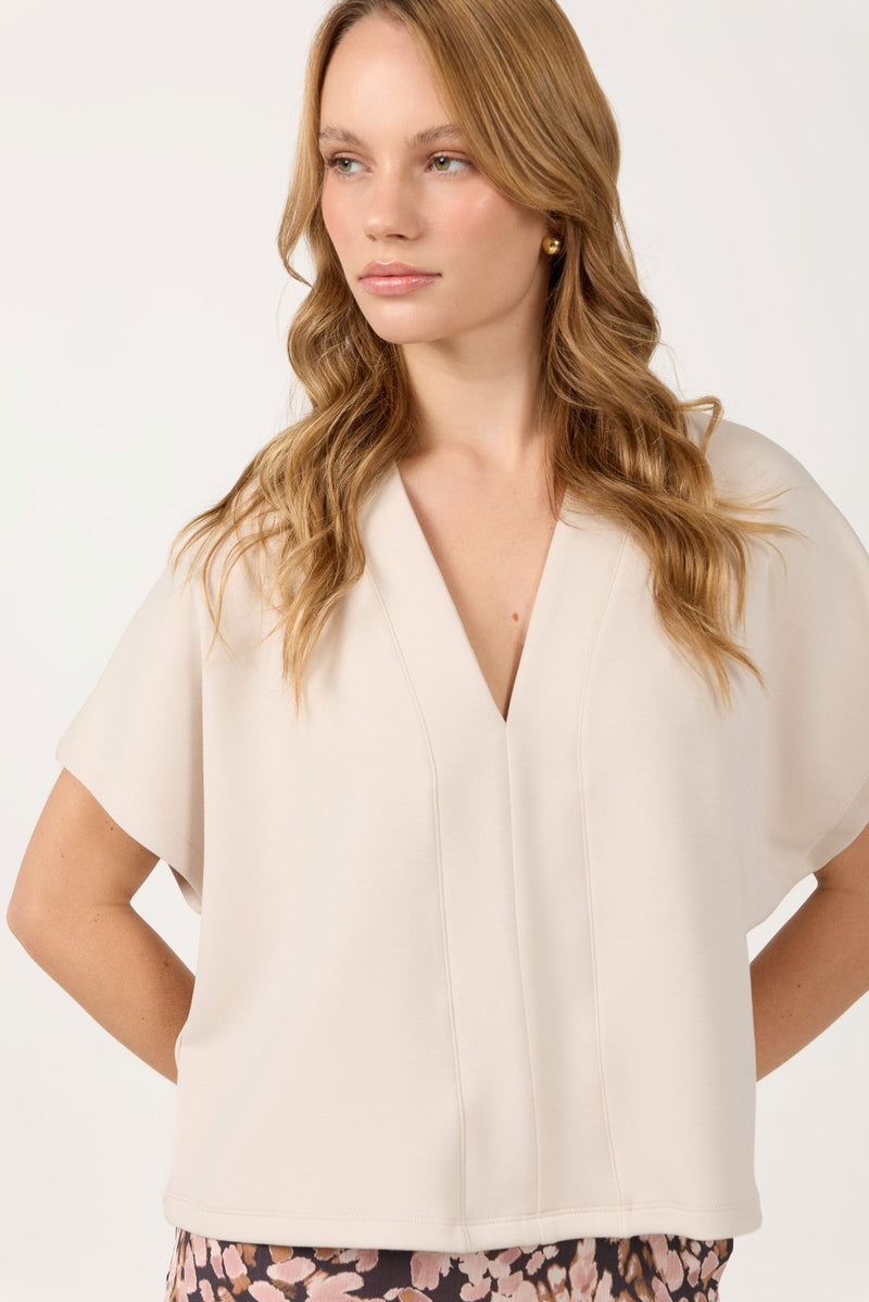 V Cape Top